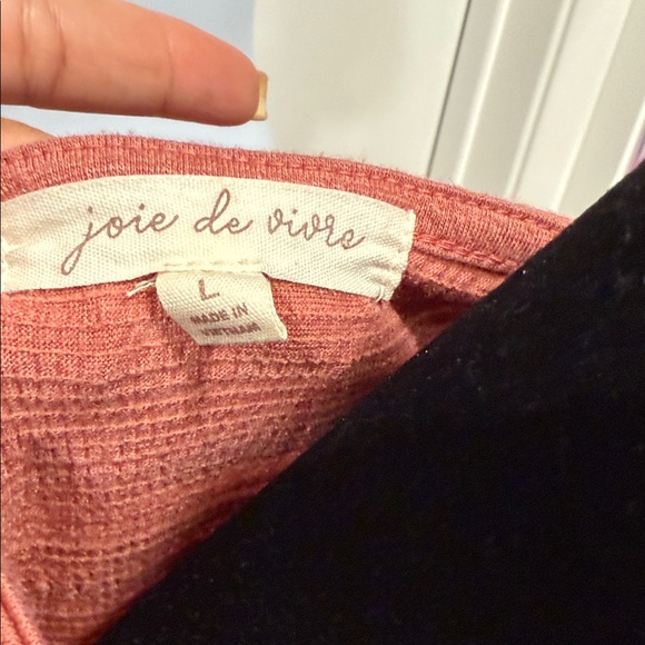 Elegant Sleeveless Button-Front Blouse - Coral - Picture 2 of 6